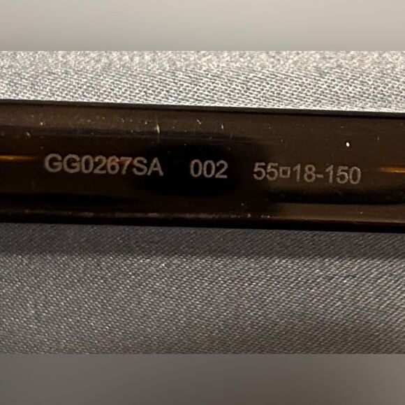 Gucci Women's Sunglasses GG0267SA 002 55 18-150 EUC - Picture 3 of 11